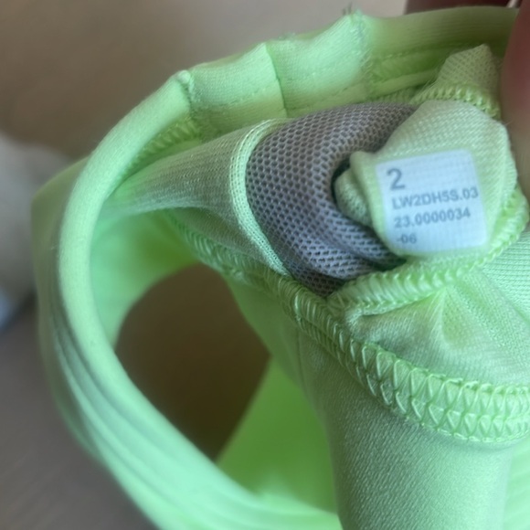 NEON GREEN LULULEMON Y BRA - Picture 4 of 4